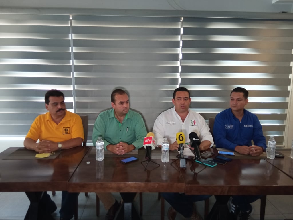 Ayer se anunció la llegada de Carlos Rosales a la campaña de Leticia Herrera por la alianza entre el PRI-PAN- PRD. (EL SIGLO DE TORREÓN)