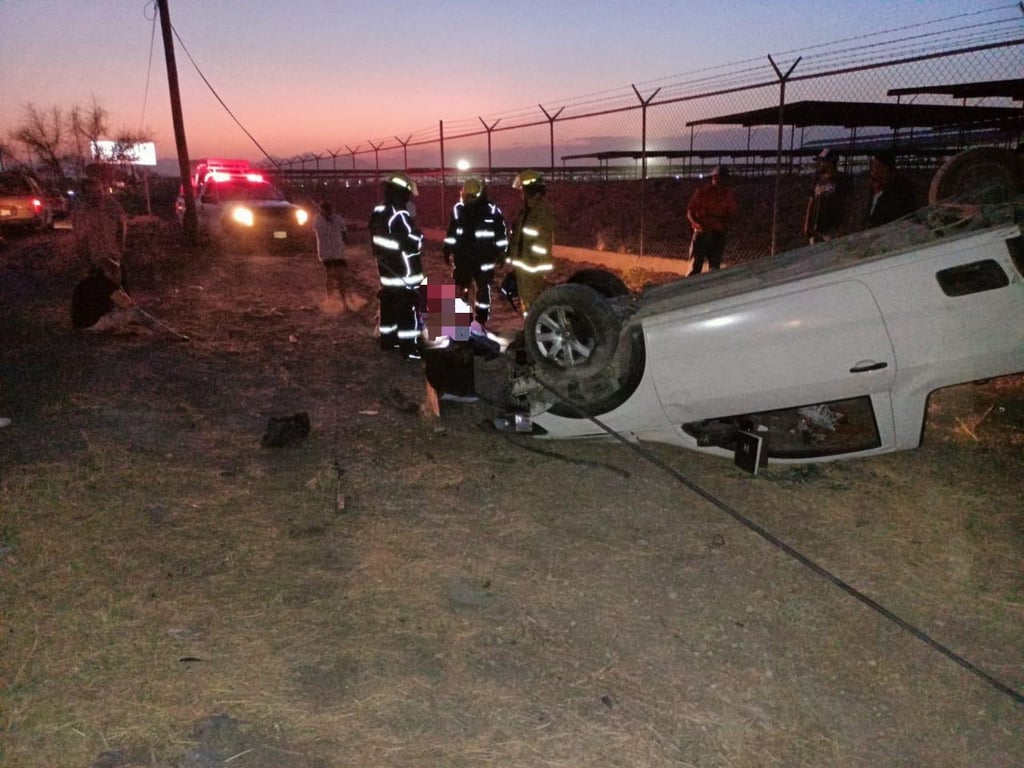 Joven De 22 Años Pierde La Vida En Fuerte Volcadura En Gómez Palacio