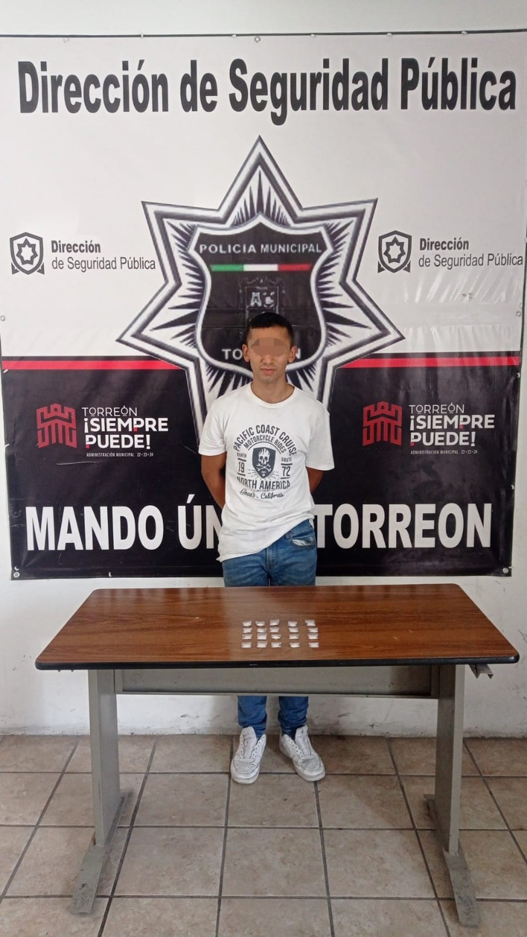 Caen menor de edad y joven con varias dosis de cristal; fueron asegurados en diferentes puntos de Torreón.