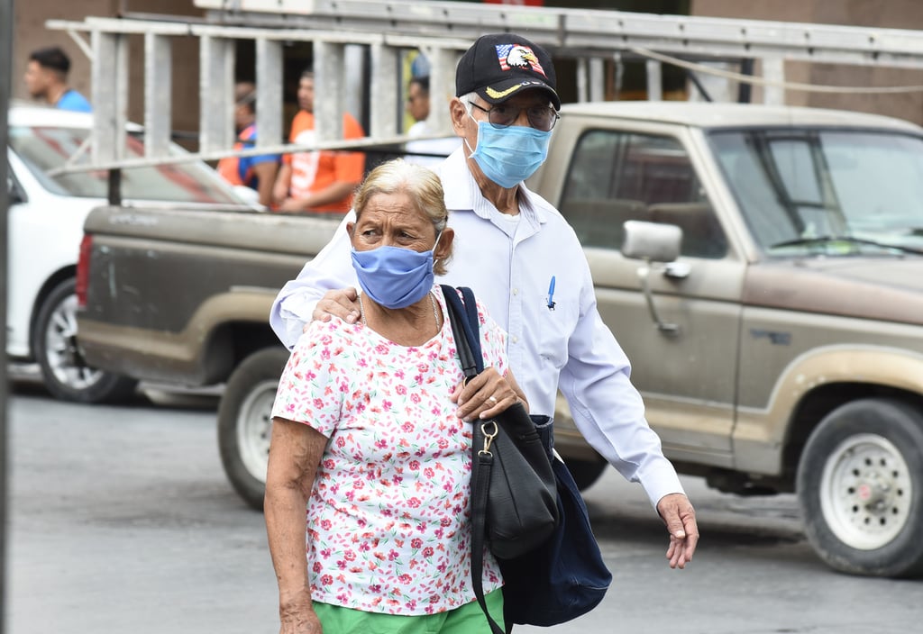 Las personas con cuadro sospechoso de COVID-19 pueden acercarse a los MARSS ubicados en las Unidades de Medicina Familiar. (EL SIGLO DE TORREÓN)