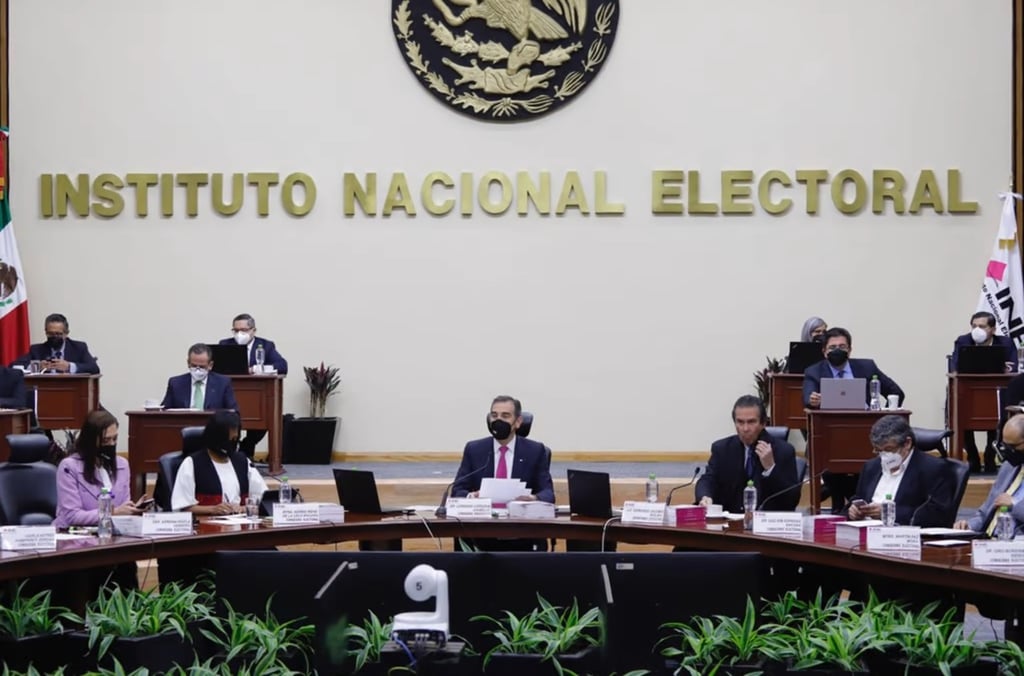 Pide Instituto Nacional Electoral (INE) garantizar al menos una candidata mujer en elección de Coahuila y Estado de México.