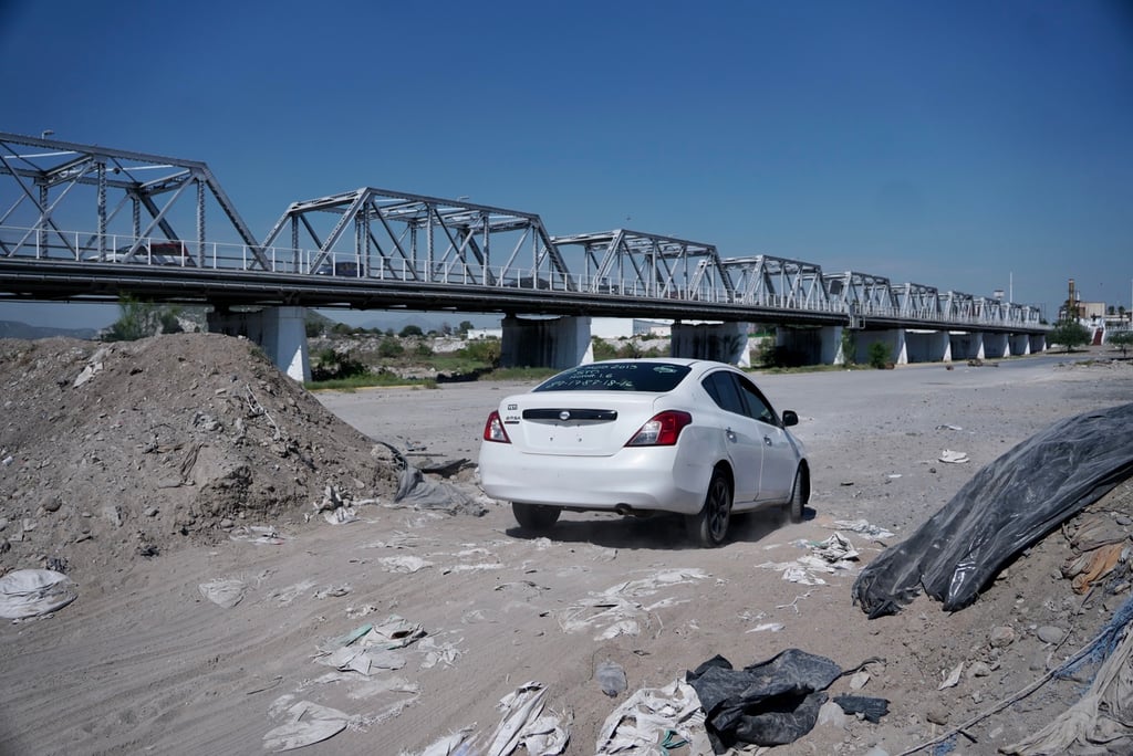 La Conagua consideró que se podrían ya abrir los vados del río Nazas a la circulación vehicular.