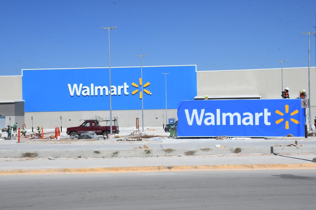 En próximos días abrirá Walmart, que se ubica en el parque La Encantada de Gómez Palacio.