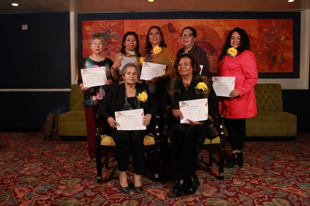 Mujeres Poetas de La Laguna participan en mesa literaria El Siglo de