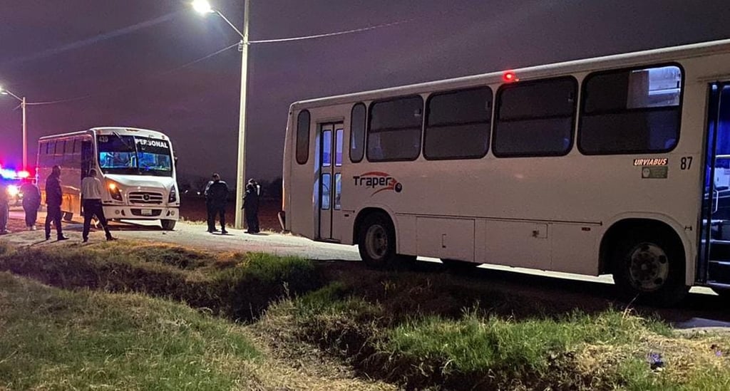 Choque Alcance Entre Camiones De Transporte De Personal Deja Quince ...