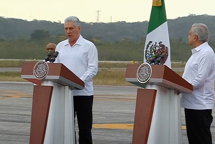 Este sábado, el avión que transportó a Díaz-Canel llegó al Aeropuerto Internacional de Campeche. (ESPECIAL)