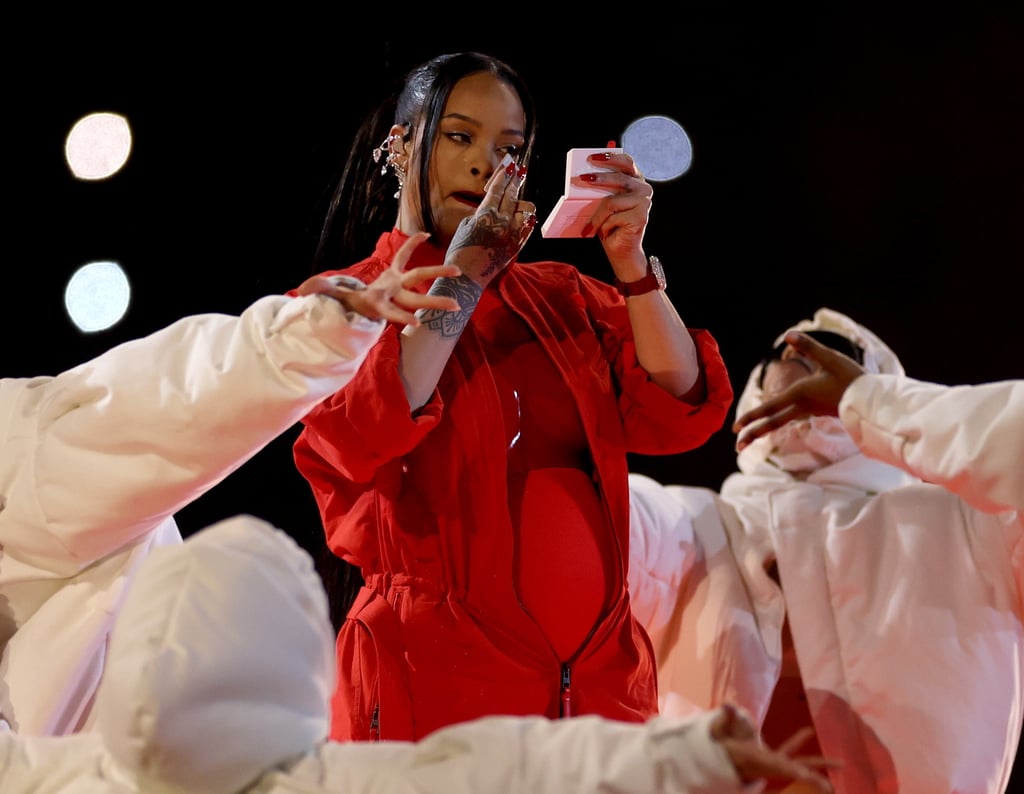 Rihanna aprovecha el Super Bowl para promocionar su maquillaje Fenty Beauty El Siglo de Torreón