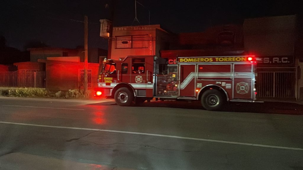 Señalan constantes problemas con el transformador de energía, en calle 30 entre Hidalgo y Juárez. (CORTESÍA)