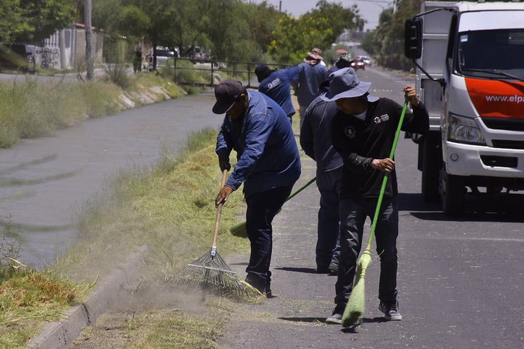 Existen sanciones para quienes sean sorprendidos tirando basura y escombro. (CORTESÍA)