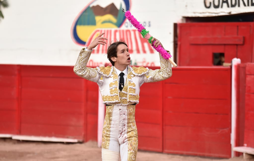 Por lo pronto el joven matador lagunero se encuentra metido en el campo español preparándose para llegar al cien por ciento (ARCHIVO)