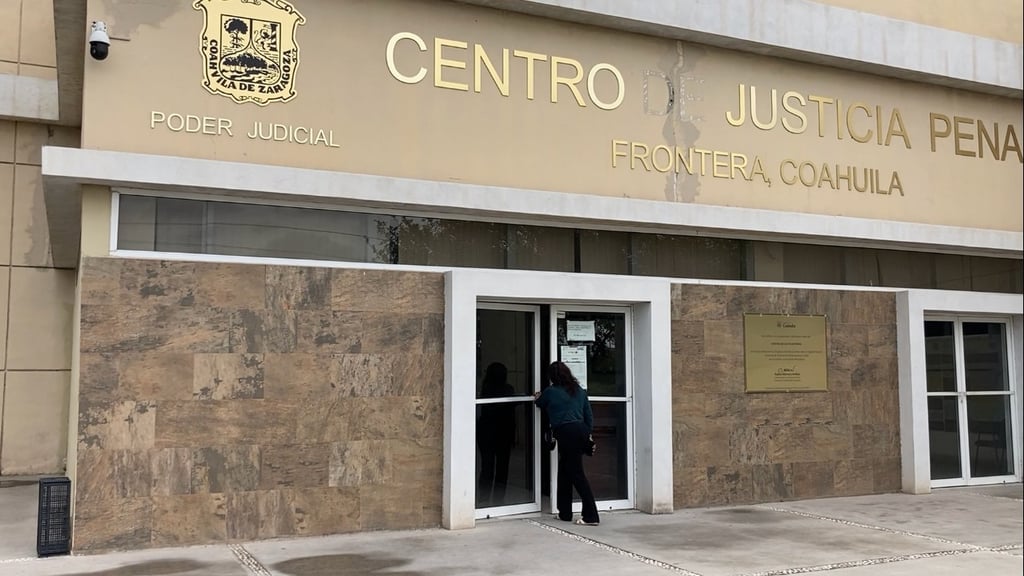 El exfuncionario fue vinculado a proceso tras comparecer ante un Juez penal. (EL SIGLO DE TORREÓN)