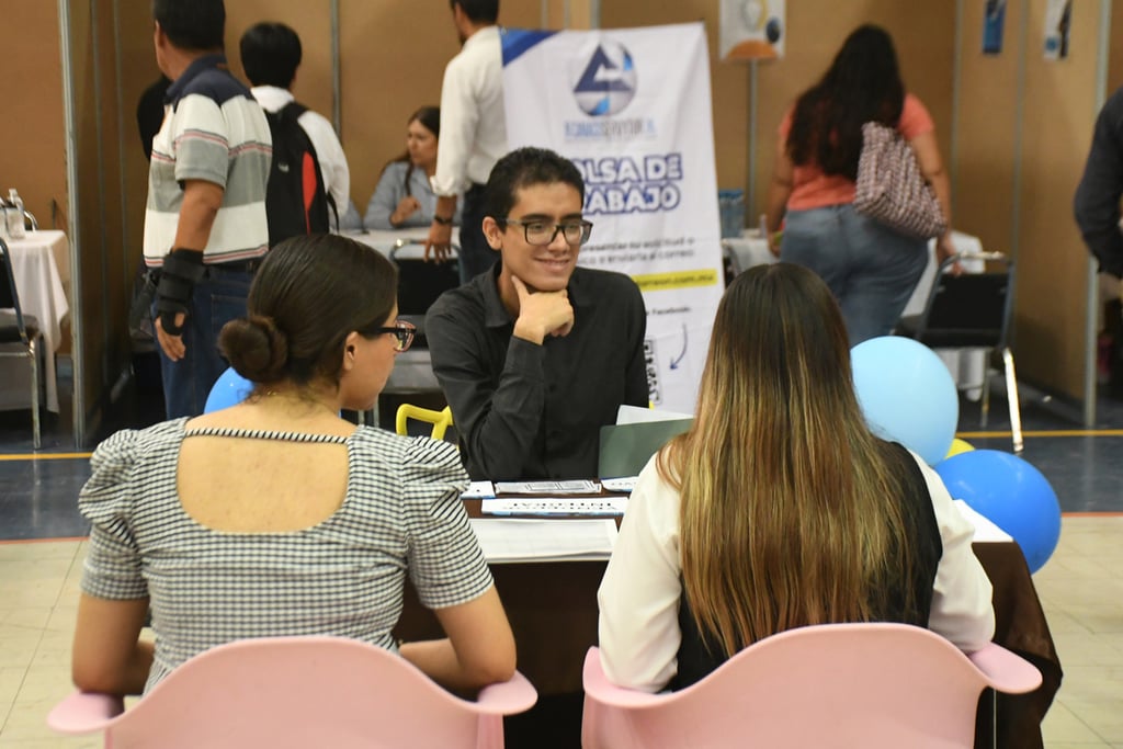 Ocho de cada 10 empresas batallan para encontrar a la persona ideal para cubrir sus vacantes. (EL SIGLO DE TORREÓN)