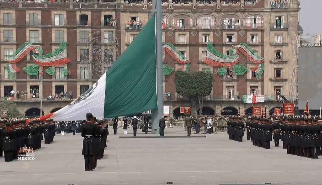 Los contingentes partieron del Zócalo hacia la calle 5 de mayo, avenida Hidalgo y Paseo de la Reforma, finalizando en el Campo Marte.