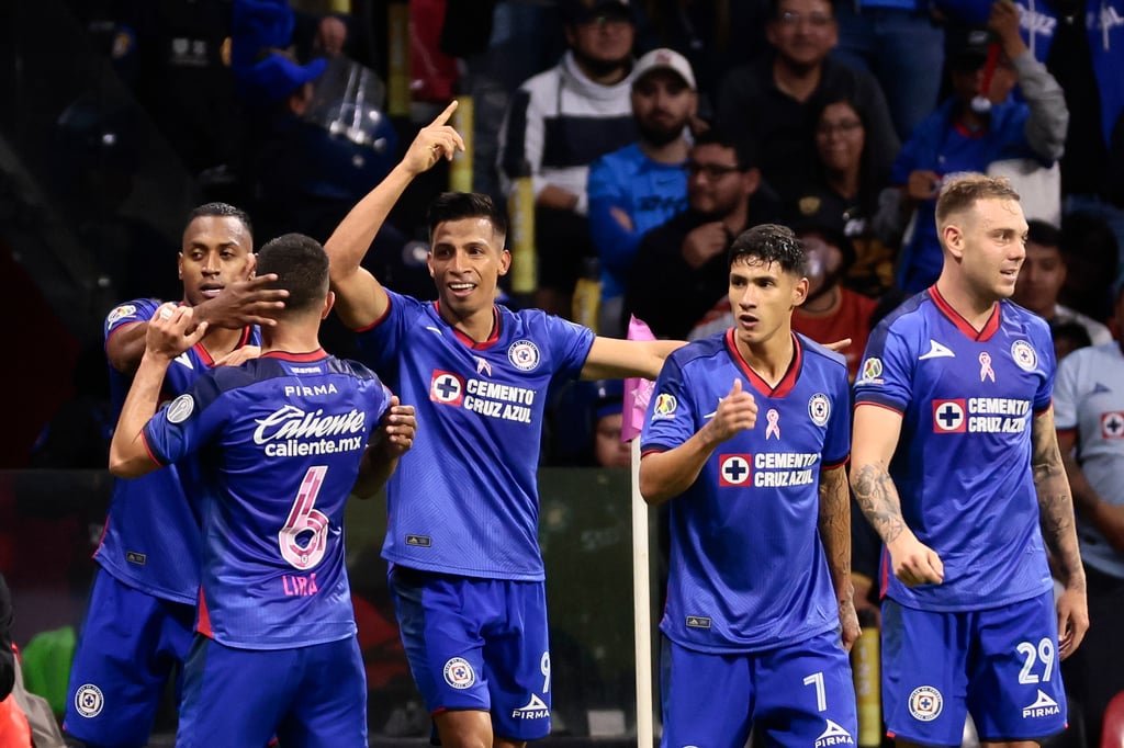 Cruz Azul necesita ganar para acercarse a zona de 'play in' (EFE)
