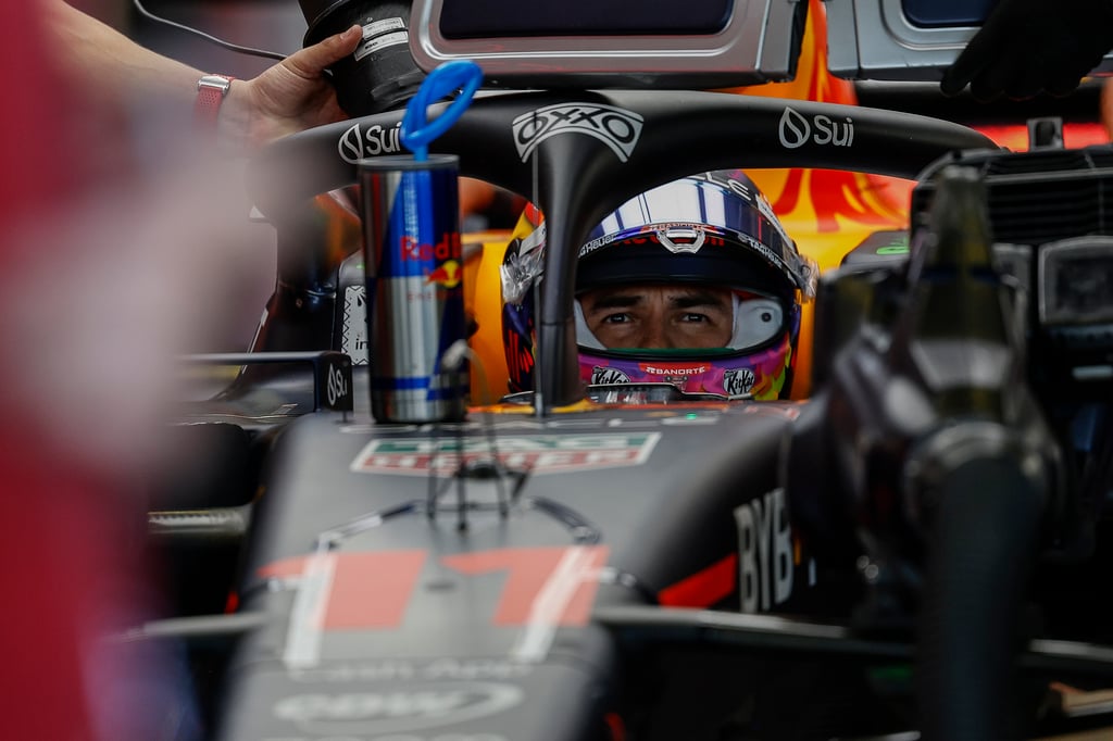 Checo Pérez Podría Quedarse En Red Bull Hasta 2025; Estarían ...