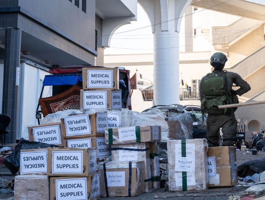 El Ejército 'también está arrestando a algunas familias dentro de los almacenes del hospital'. (ARCHIVO)
