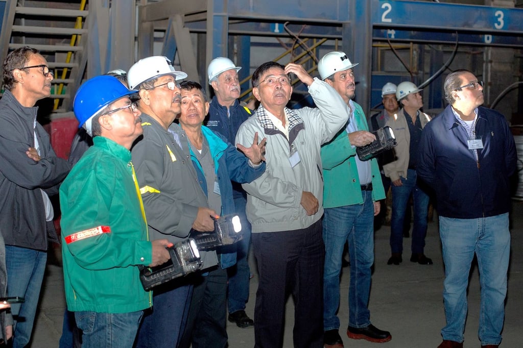 El grupo de técnicos realizó recorridos por las dos siderúrgicas de Altos Hornos de México. (EL SIGLO DE TORREÓN)
