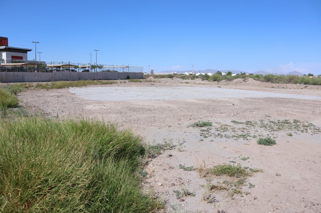 El inicio de la construcción se da a casi siete meses del anuncio de la inversión de este establecimiento, que se ubicará en el sector Senderos. (EL SIGLO DE TORREÓN)