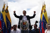 Pide Guaidó a diplomáticos no salir de Venezuela