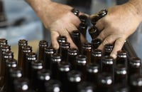 Cerveza, en manos del mercado negro, advierte Anpec