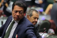 Empatan Delgado y Muñoz Ledo en encuesta a dirigencia de Morena