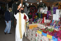 Dan la bendición al mercadito navideño de Torreón