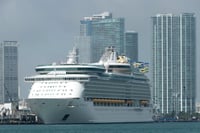 Reanudarán viajes cruceros de Royal Caribbean tras pausa por pandemia