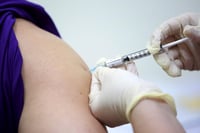 Tercera vacuna rusa contra COVID-19 solicita aprobación de OMS