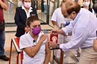 Vacunarán contra el COVID a sector privado de salud en Coahuila