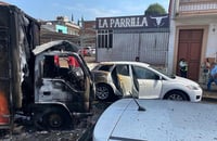 Reportan bloqueos con vehículos incendiados en Uruapan, Michoacán