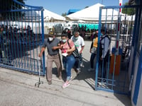 Acuden por vacuna antiCOVID en Gómez Palacio los de 60 y más