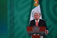 Pregunta WSJ si AMLO es una 'amenaza' para la democracia en México