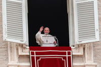 Papa Francisco condena sufrimiento en Birmania