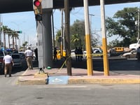 Balean y asesinan a peatón en la parte baja del puente El Campesino en Torreón