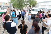 Personal de salud que laboraba en el Hospital General de Torreón se manifiesta por despidos