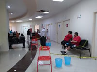 Se desprenden plafones en Hospital General de Torreón tras lluvia