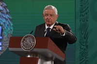 López Obrador defiende encuesta en la que sacó 6.7 de aprobación