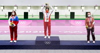  La tiradora china Yang Qian consigue la primera medalla de oro en Juegos de Tokio 2020