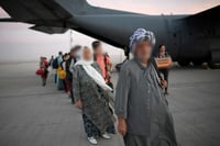 Estados Unidos ha evacuado a 25 mil personas de Afganistán en la última semana