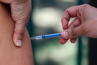 Tribunales mexicanos dirimen la vacunación para niños