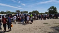 Migrantes no pueden permanecer en parque Braulio Fernández Aguirre en Ciudad Acuña
