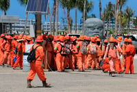 Trabajadores van a paro por mejores condiciones en refinería de Dos Bocas