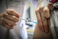 Portugal ya ha vacunado a 123 mil personas con la tercera dosis