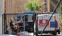 Tiroteo en panteón de España deja dos muertos y un herido