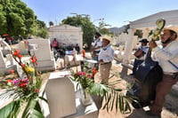 Panteones de Torreón 'reviven' para celebrar a los muertos