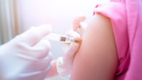 Vacuna contra VPH reduce el 87% riesgo de cáncer en cuello uterino