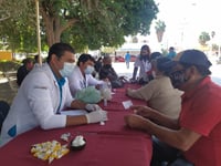 En la plaza principal de Matamoros llevan a cabo brigada de salud