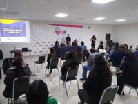 DIF Torreón y Asociación de Sordos e Intérpretes presentan manual de lengua de señas