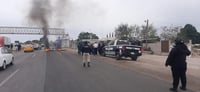 Bloquean la carretera San Pedro-Torreón en protesta por detenido