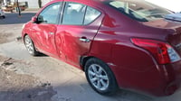 Tráiler impacta a vehículo particular en el periférico de Torreón